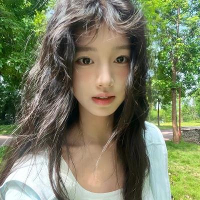 布鲁克斯，草地和可爱脸孔